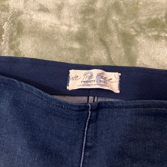 We the free bell bottom fitted pants - Picture 2 of 2